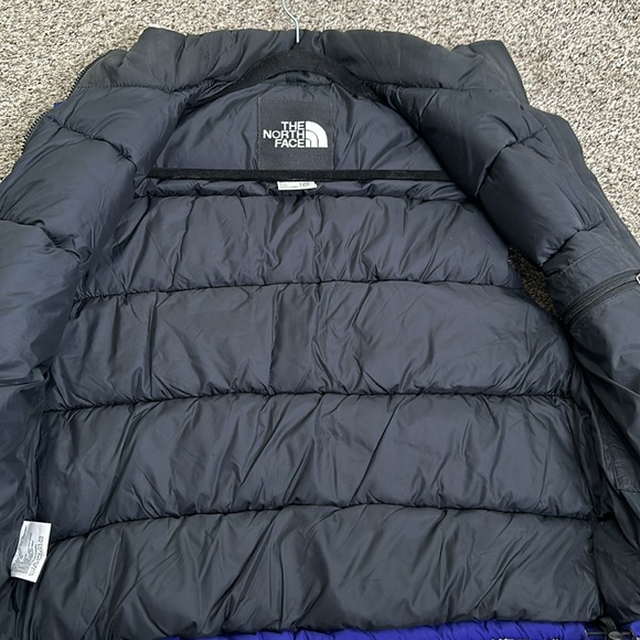 The north face woman purple puffer vest size xsmall - Picture 9 of 12